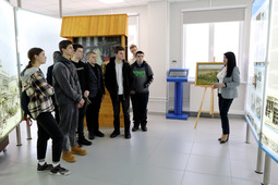 В рамках встречи студенты посетили Центр корпоративной истории