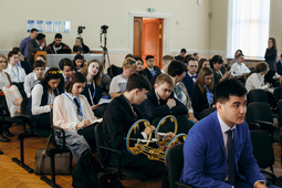 Учащиеся «Газпром-классов» представили свои научно-исследовательские работы на суд жюри конкурса «Ступени»