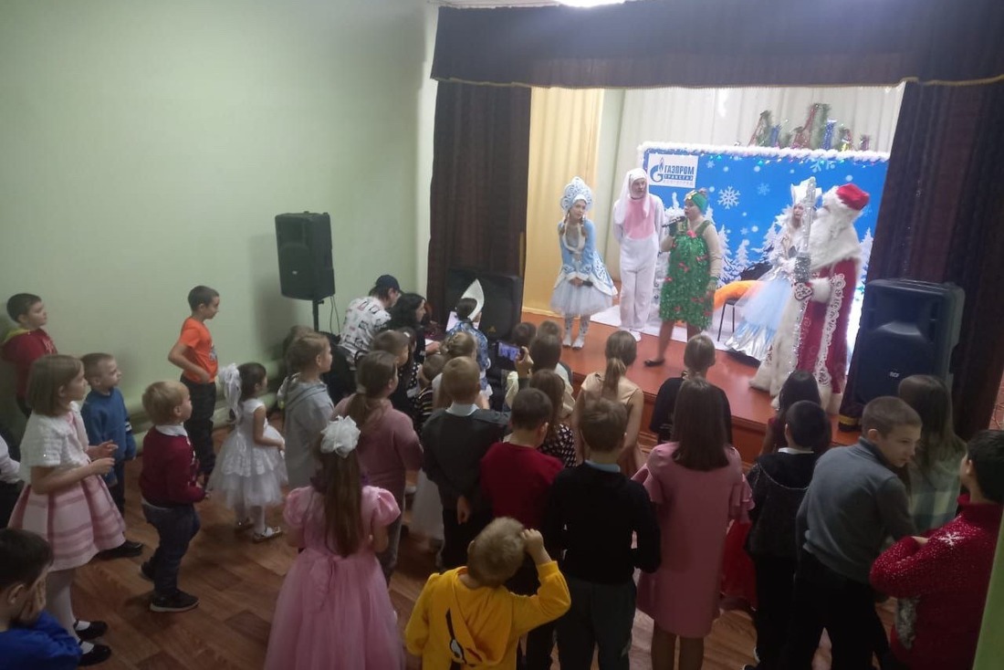 В новогодней елке приняли участие 50 детей хутора Бубновский