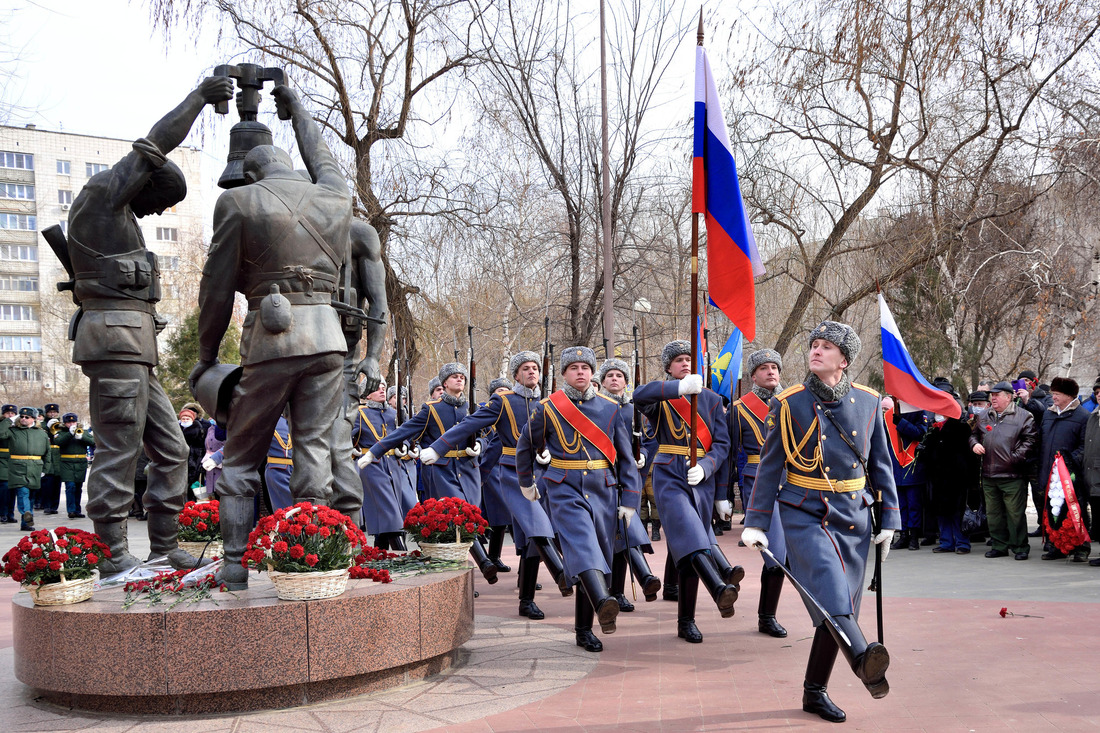 Торжественный митинг в Волгограде к 32-летию вывода советских войск из Афганистана