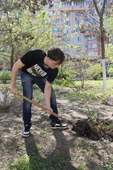 Работники Общества заботятся не только о воспитанниках школы-интерната, но и поддерживают порядок на прилегающей территории