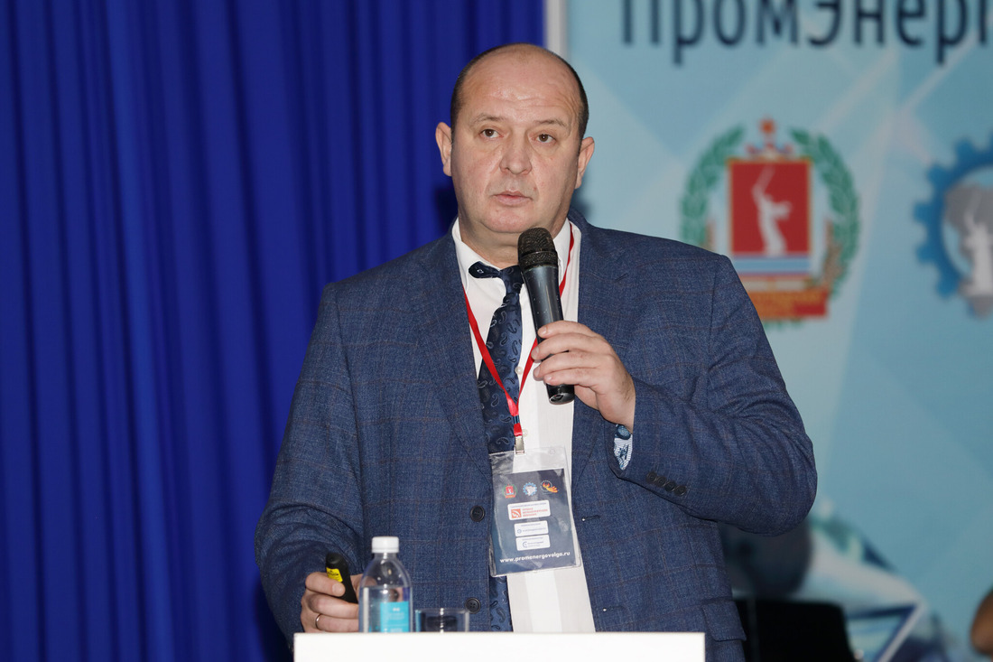 Заместитель генерального директора Общества Илья Санин поделился практическим опытом использования природного газа в качестве моторного топлива в компании
