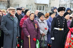Ветераны Общества на памятном митинге в Волгограде, посвященном 77-летию Победы в Сталинградской битве