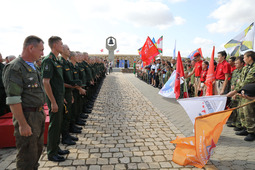 Собравшиеся почтили минутой молчания солдат Красной Армии, павших в годы Великой Отечественной войны